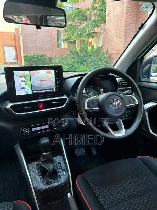 Toyota Raize 2024 SUV (Used)