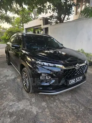 Suzuki Fronx 2025 SUV (Used)