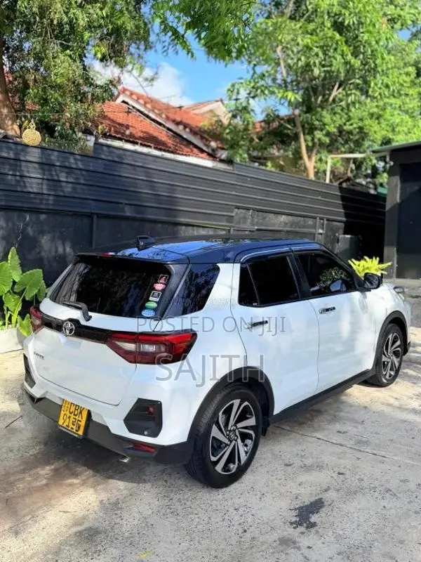 Toyota Raize Z 2020 SUV (Used)