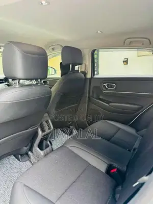 Honda VEZEL Z 2024 SUV (Used)