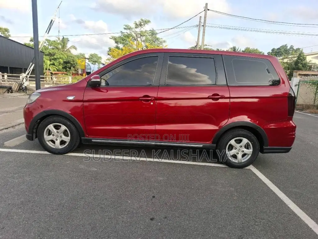 DFSK Glory 2017 SUV (Used)
