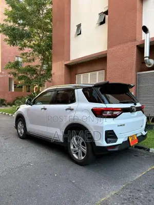 Toyota Raize 2024 SUV (Used)