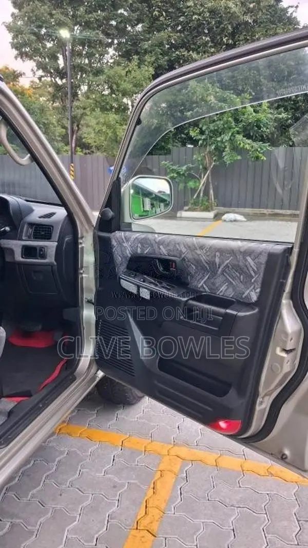 Mitsubishi Pajero IO 1999 SUV (Used)