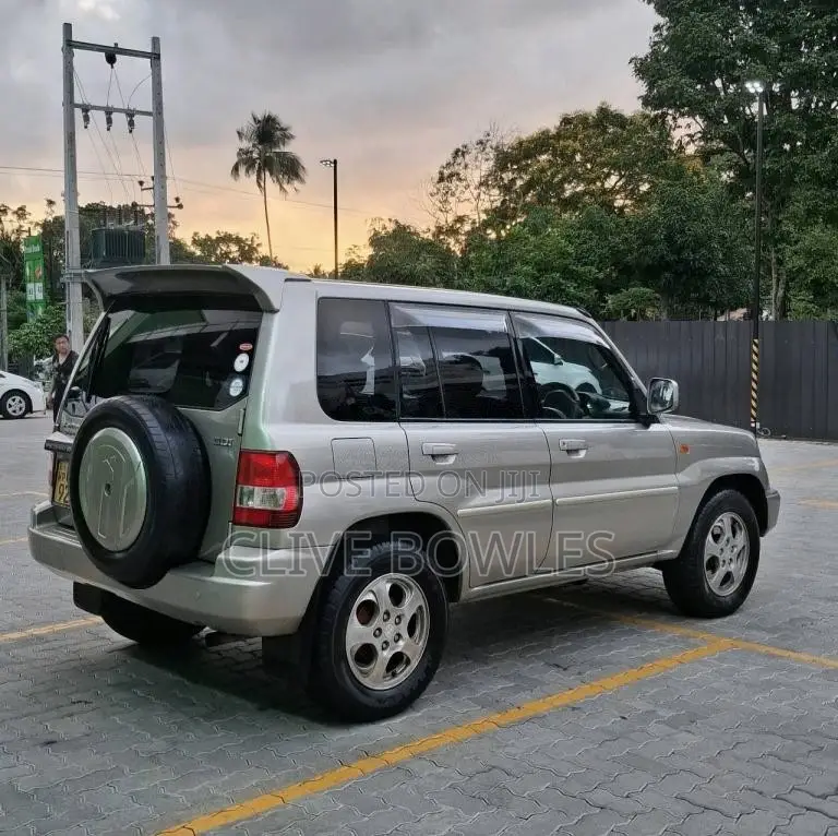 Mitsubishi Pajero IO 1999 SUV (Used)