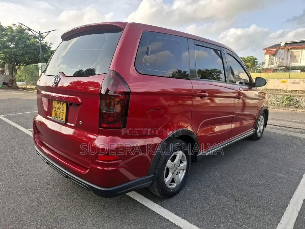 DFSK Glory 2017 SUV (Used)