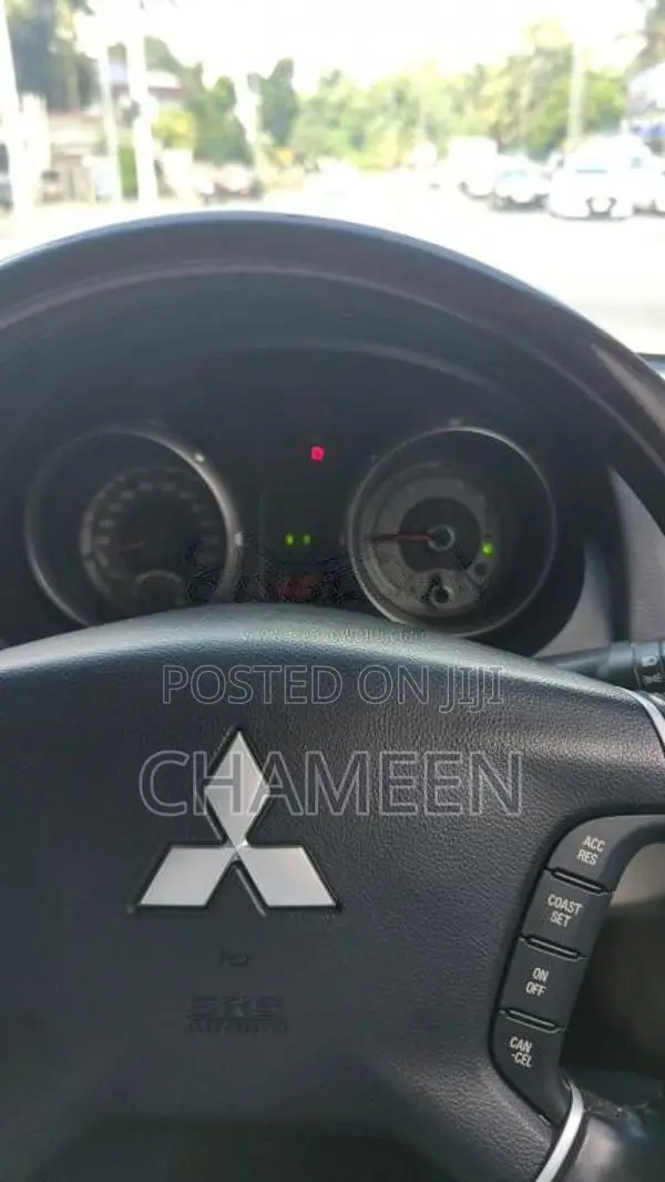 Mitsubishi Montero 2015 SUV (Used)