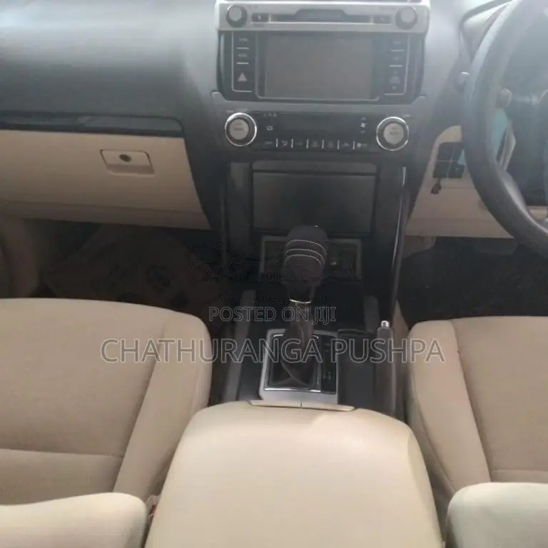 Toyota Land Cruiser 2015 SUV (Used)