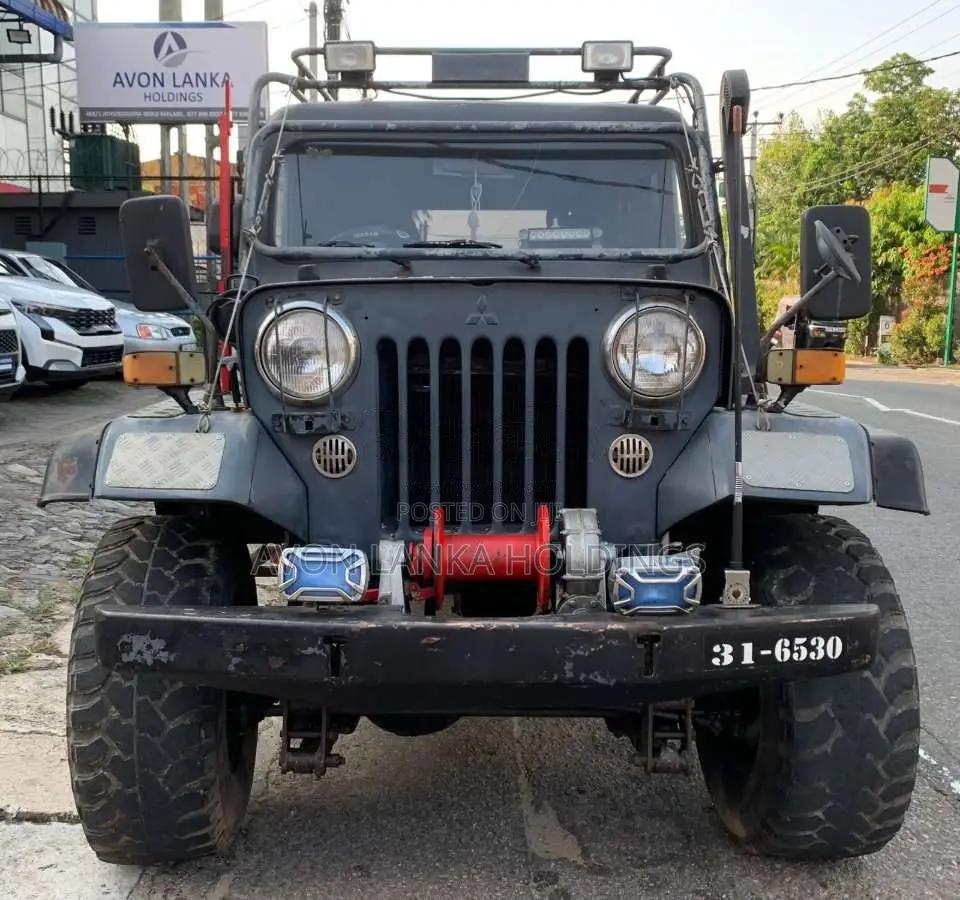 Mitsubishi J-36 1981 SUV (Used)