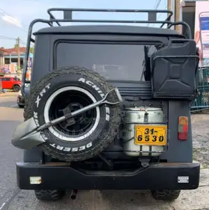 Mitsubishi J-36 1981 SUV (Used)