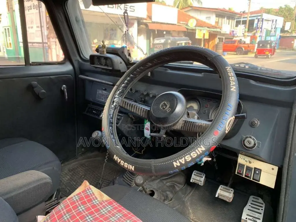Mitsubishi J-36 1981 SUV (Used)