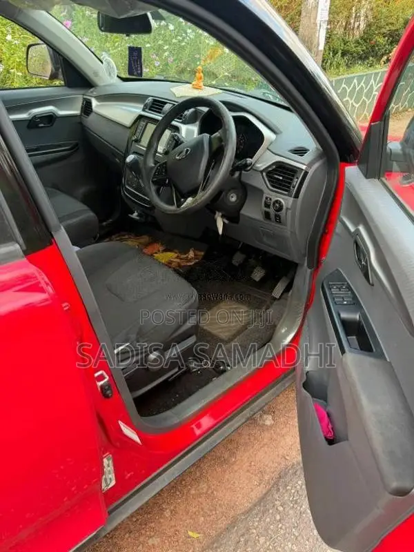 Mahindra KUV 100 2020 SUV (Used)