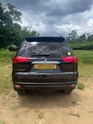 Mitsubishi Montero 2012 SUV (Used)