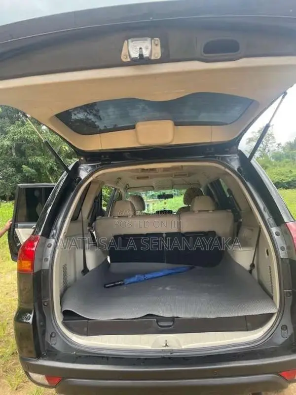 Mitsubishi Montero 2012 SUV (Used)