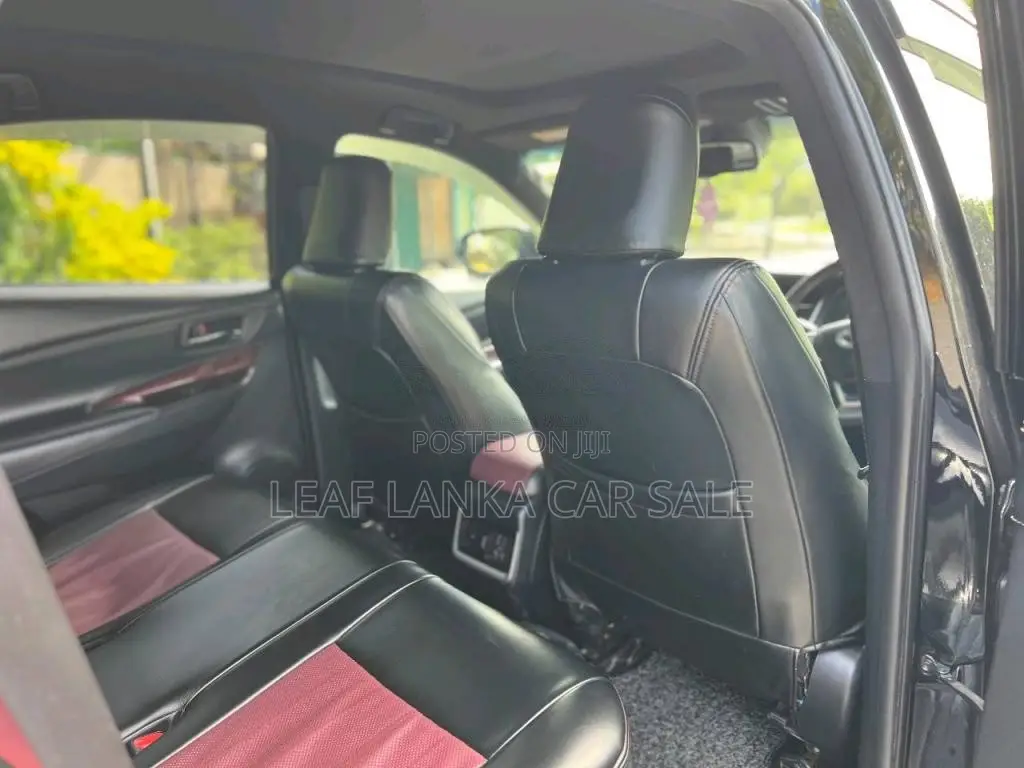 Toyota Harrier 2016 SUV (Used)
