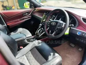 Toyota Harrier 2014 SUV (Used)