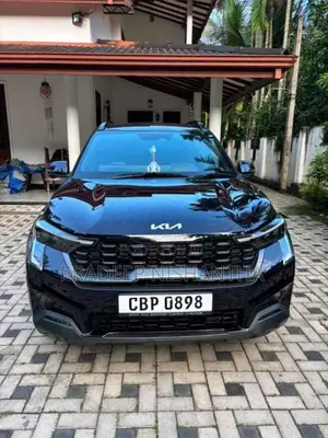 Kia Sonet 2025 SUV (Used)