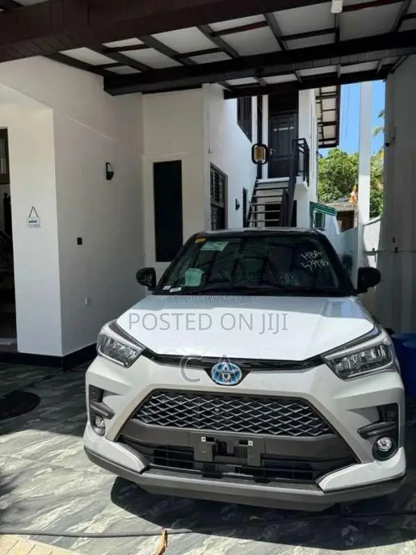 Toyota Raize Z Hybrid 1200Cc 2026 SUV Brand New