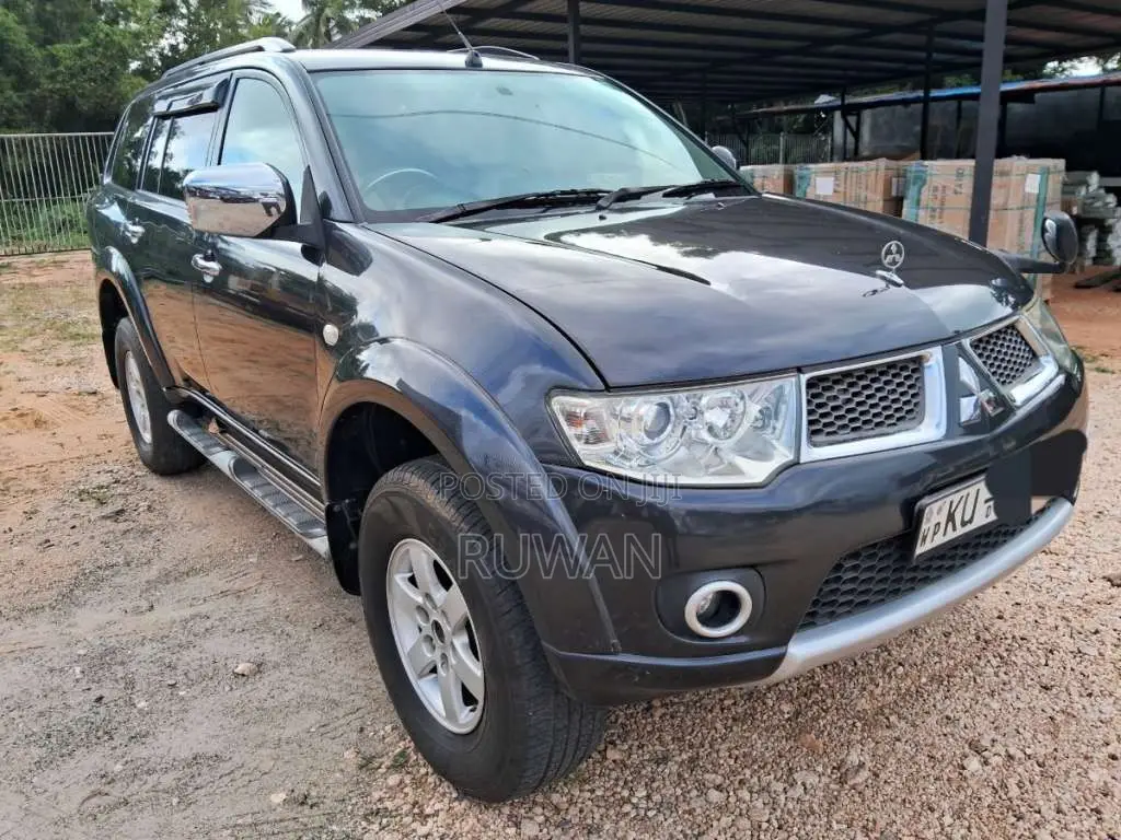 Mitsubishi Montero Sport 2012 SUV (Used)