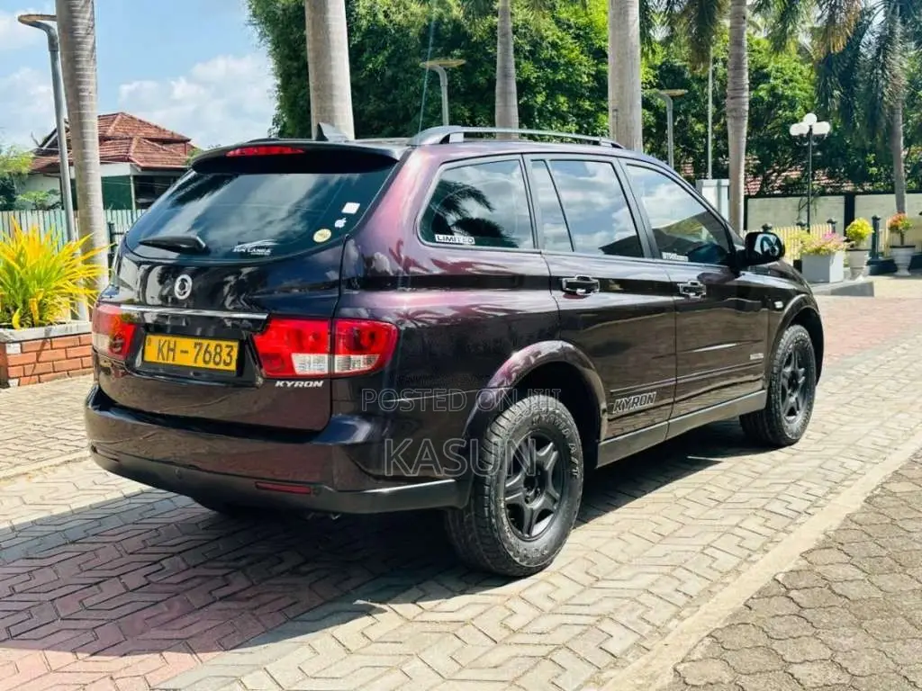 Micro Kyron 2009 SUV (Used)