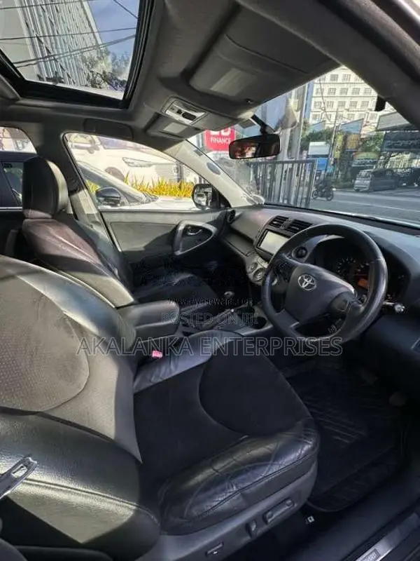 Toyota Vanguard 2013 SUV (Used)