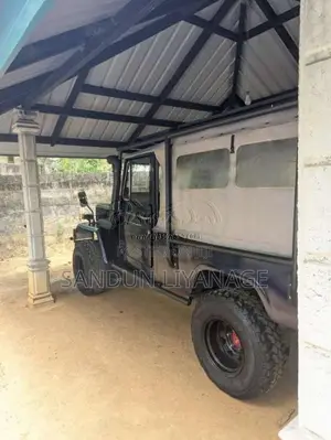 Mitsubishi 4DR5 1978 SUV (Used)