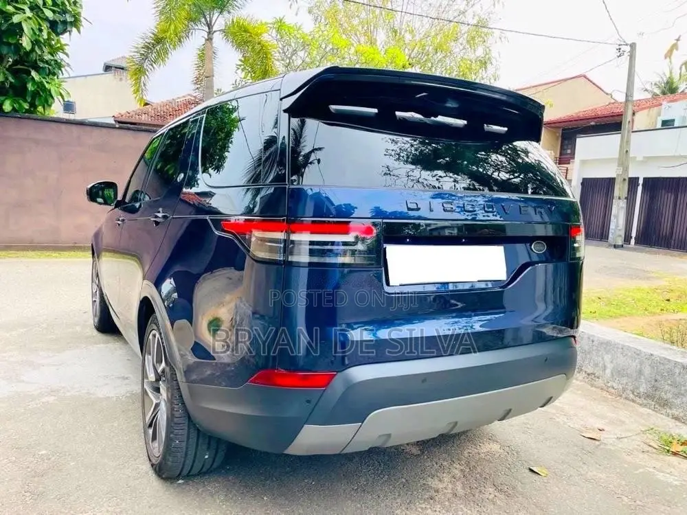 Land-Rover Discovery 5 2017 SUV (Used)