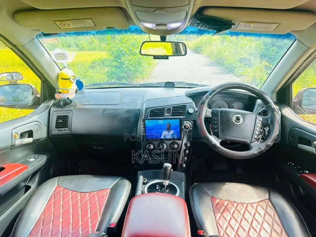 Micro Kyron 2009 SUV (Used)