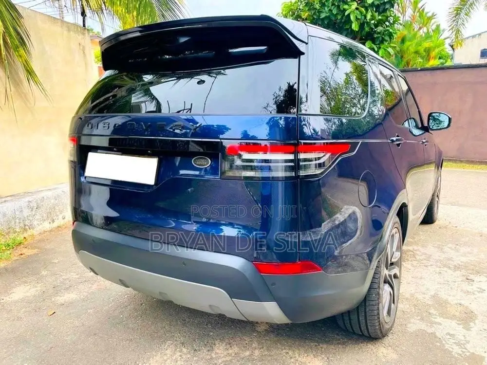 Land-Rover Discovery 5 2017 SUV (Used)