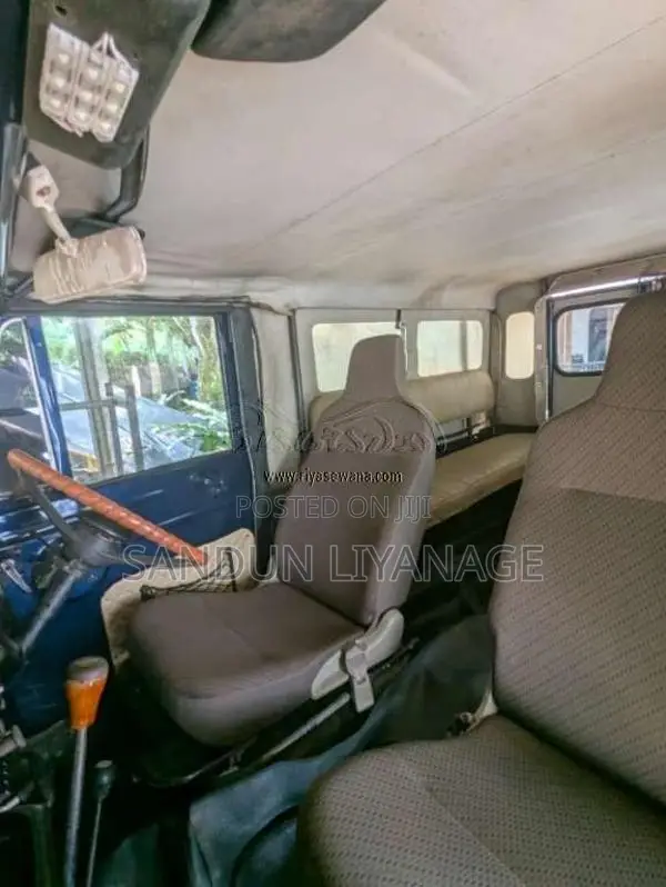 Mitsubishi 4DR5 1978 SUV (Used)