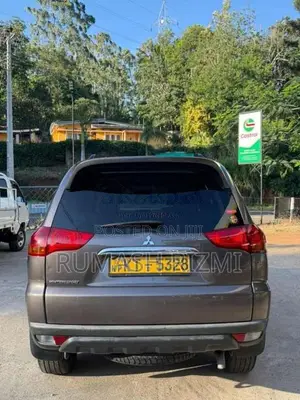 Mitsubishi Montero 2012 SUV (Used)