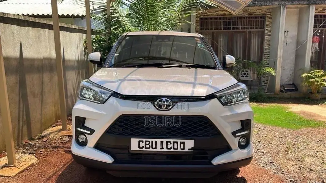 Toyota Raize Grade Z 1000cc 2025 SUV (Used)