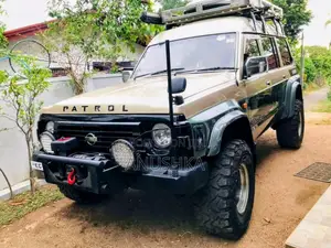 Nissan Safari Granroad 1986 SUV (Used)