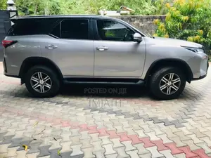 Toyota Fortuner 2016 SUV (Used)