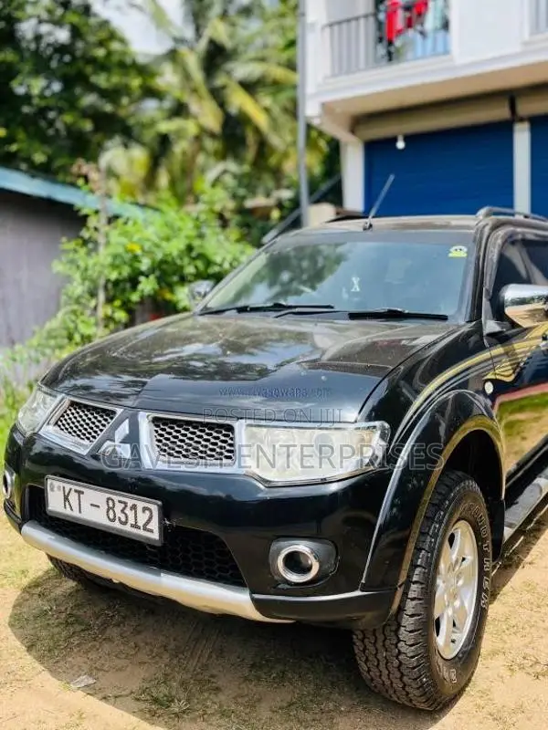 Mitsubishi Montero Sport 2012 SUV (Used)