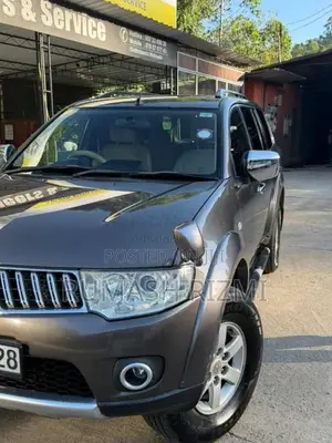 Mitsubishi Montero 2012 SUV (Used)