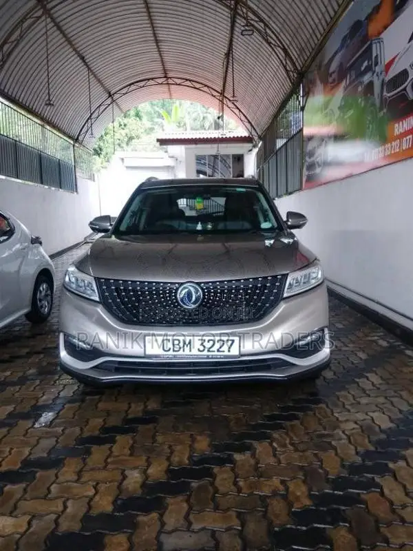 DFSK Glory I-Auto 2023 SUV (Used)