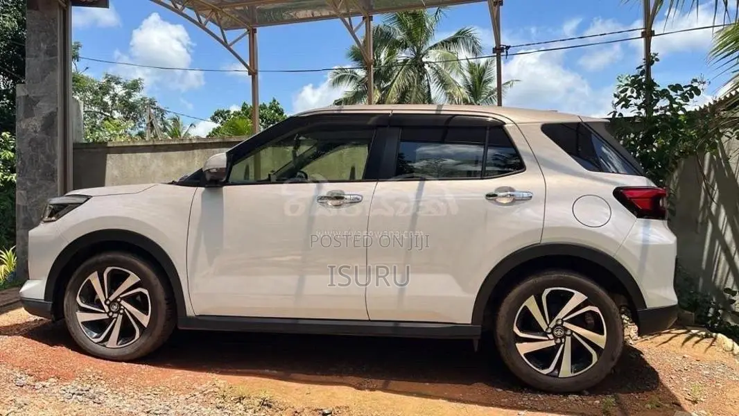 Toyota Raize Grade Z 1000cc 2025 SUV (Used)