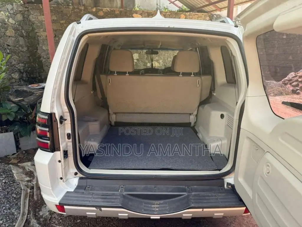 Mitsubishi Montero 2014 SUV (Used)