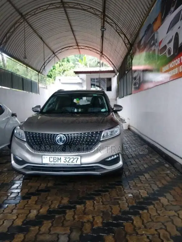 DFSK Glory I-Auto 2023 SUV (Used)