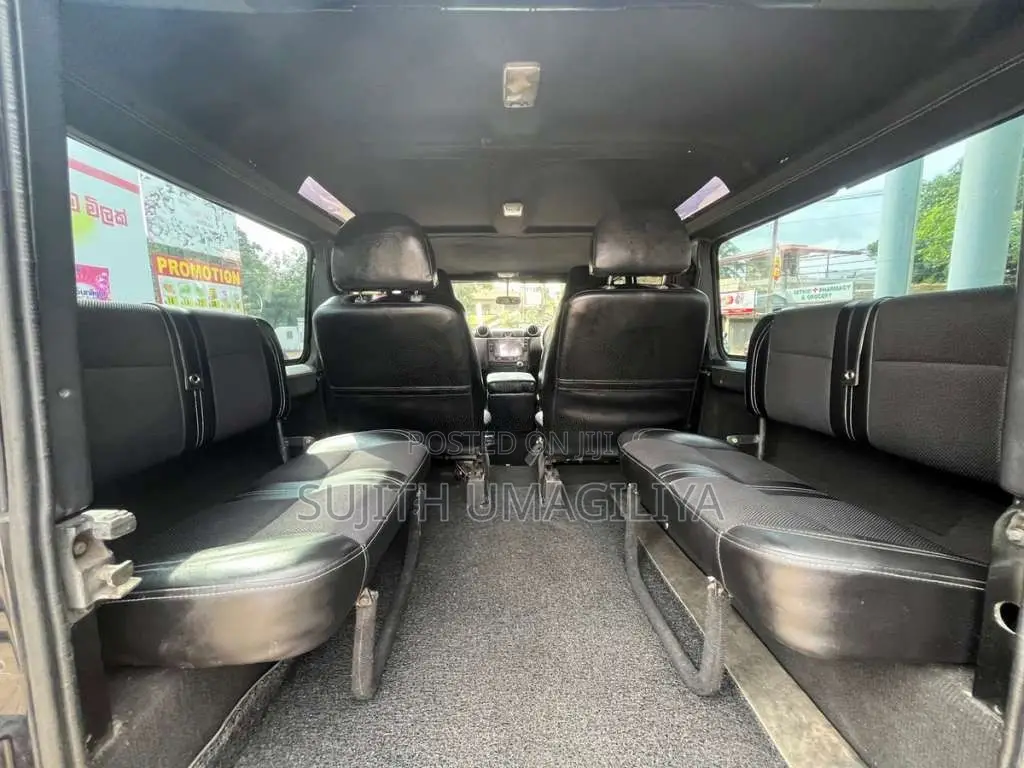 Land-Rover Defender 110 TD5 2.5 2008 SUV (Used)