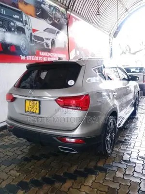 DFSK Glory I-Auto 2023 SUV (Used)
