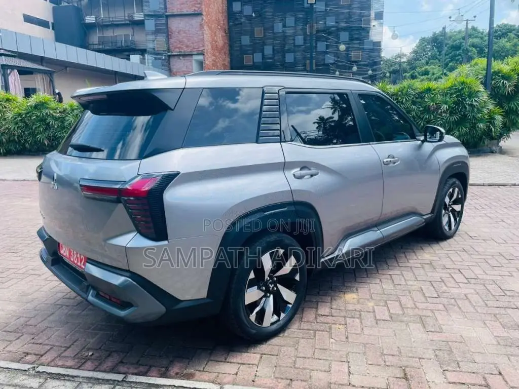 Mitsubishi Destinator 2026 SUV (Used)