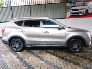 DFSK Glory I-Auto 2023 SUV (Used)