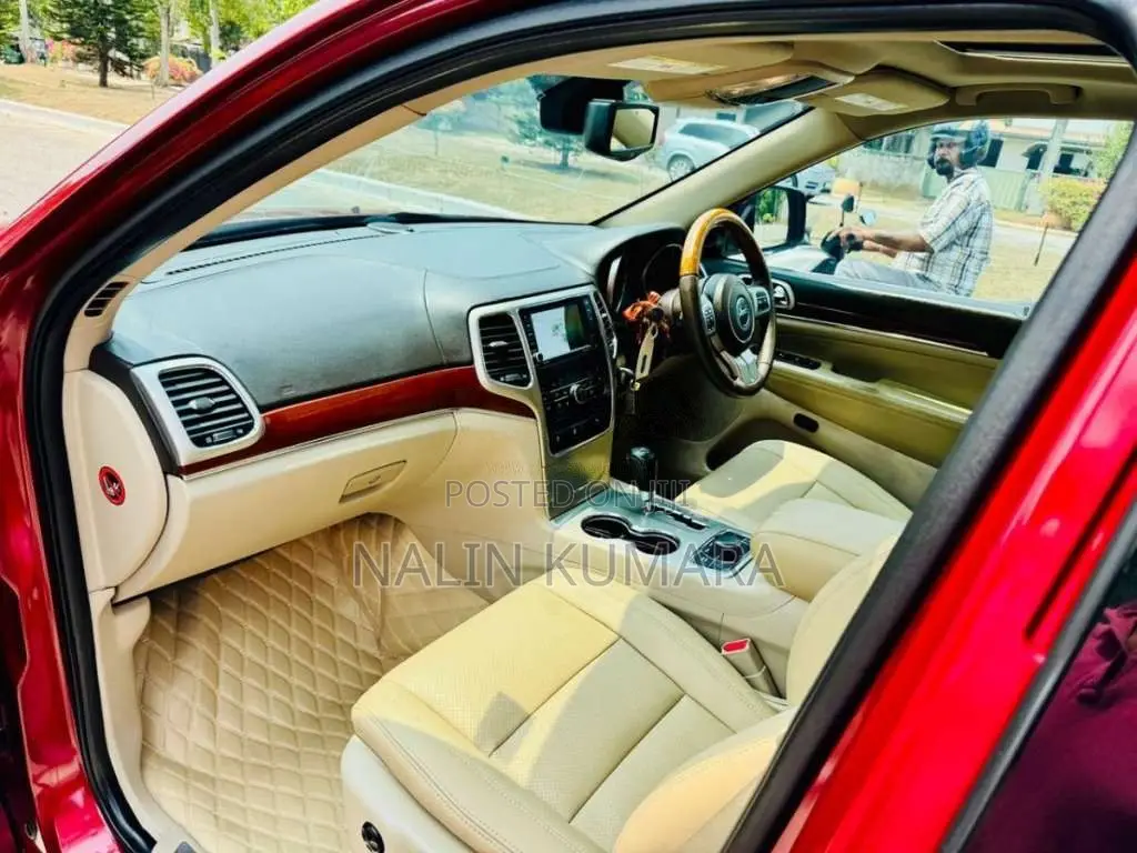 Jeep Grand Cherokee 2012 SUV (Used)