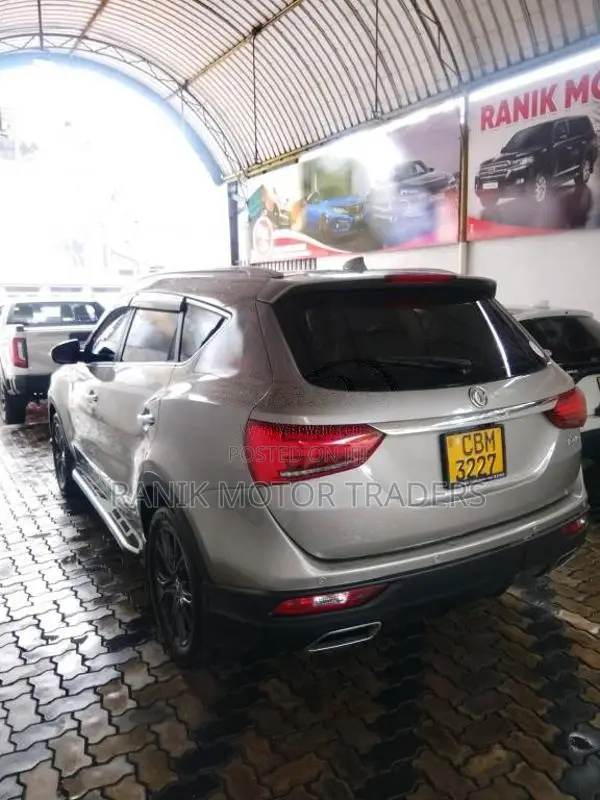 DFSK Glory I-Auto 2023 SUV (Used)