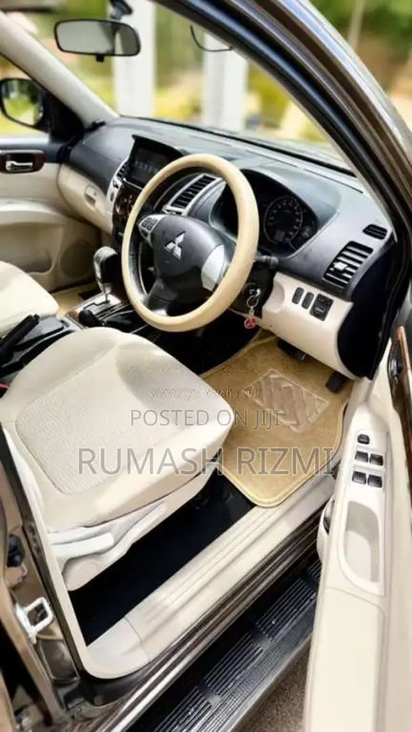 Mitsubishi Montero 2012 SUV (Used)