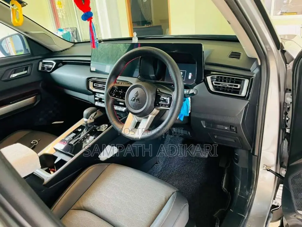 Mitsubishi Destinator 2026 SUV (Used)