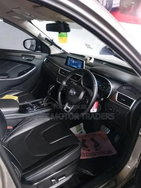 DFSK Glory I-Auto 2023 SUV (Used)