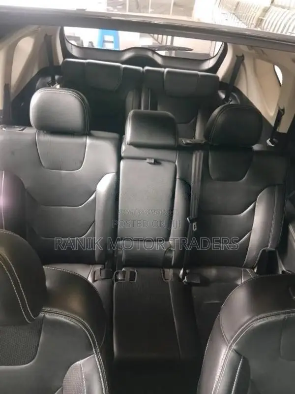 DFSK Glory I-Auto 2023 SUV (Used)