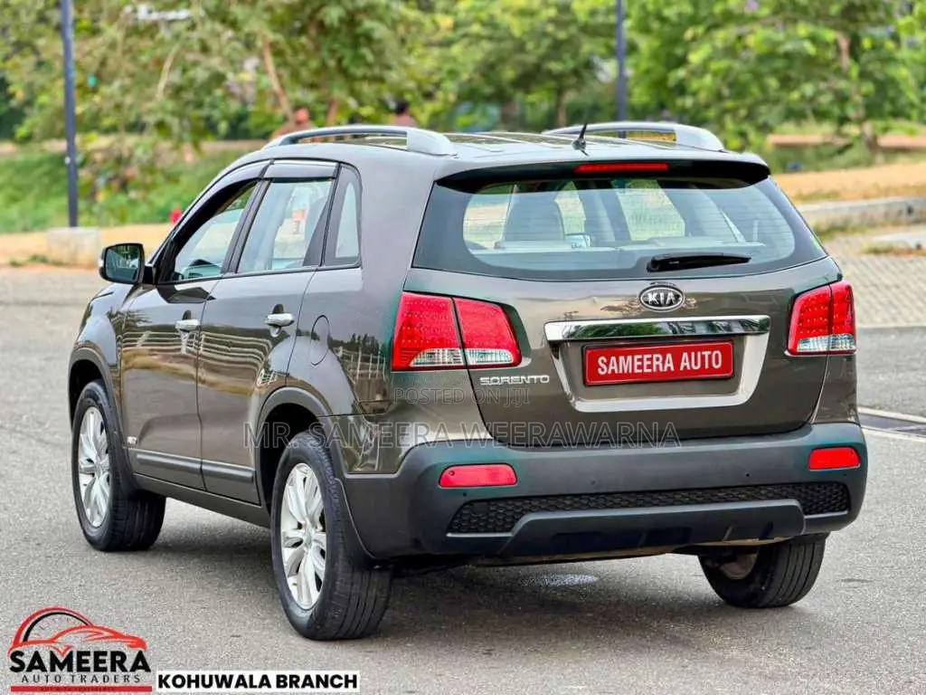 Kia Sorento 1 To 9 Option 2011 SUV (Used)